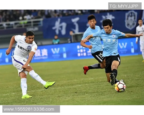 大连一方迎战泰达争夺关键三分球迷期待精彩对决与激情时刻 大连一方迎战泰达争夺关键三分球迷期待精彩对决与激情时刻